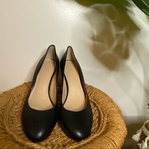 Vintage Banana Republic: Madison 12- hour pumps